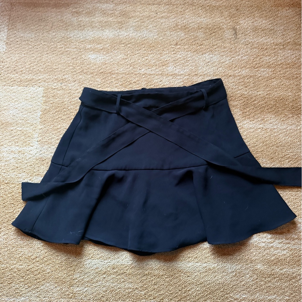 Zara Black skort with a ribbon tie belt